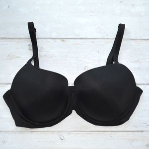 VS PINK TShirt Wear Everyday Bra NWOT